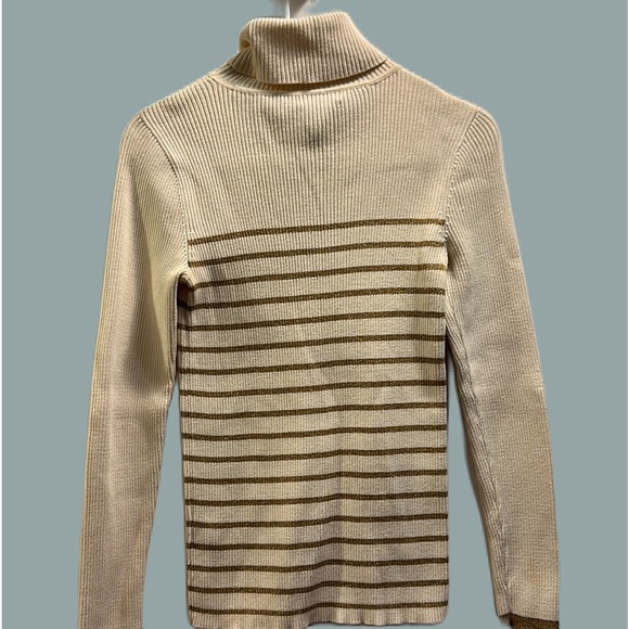Ralph Lauren Ribbed Sweater Turtleneck Size Small. Cream w/Gold metallic stripes - Picture 2 of 5